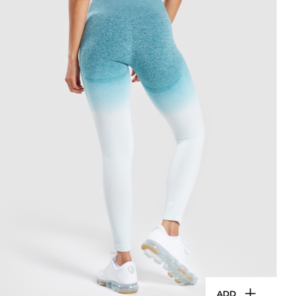 Gymshark Seamless Blue ombré leggings.